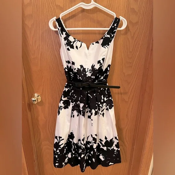 White House Black Market | Dresses | White House Black Market Black And  White Floral Midi Dress | Poshmark